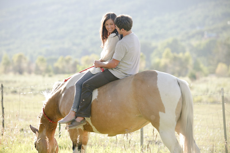 Engagements-2011-08-17-Ali-Mike-Utah-Wedding-and-Portrait-Photographer-Engagement-photography036IMG_8136-Blog