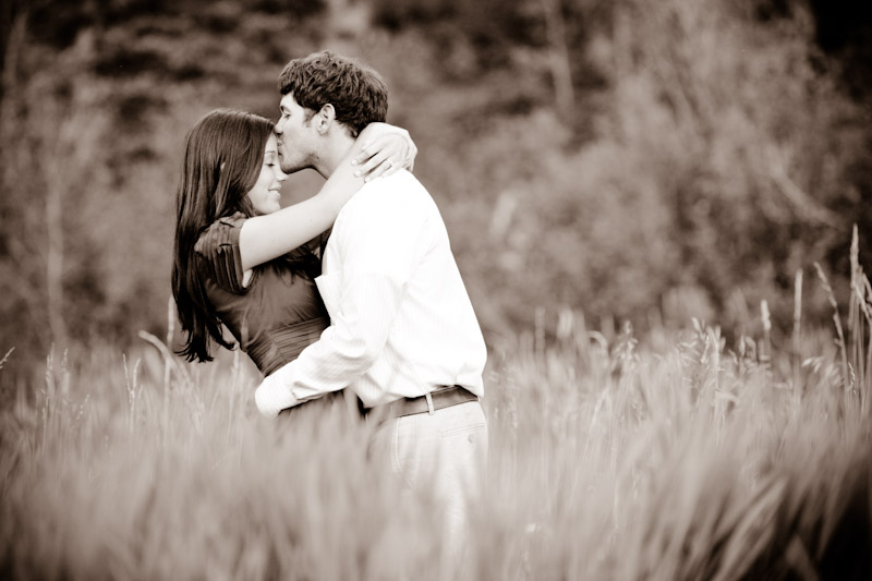Engagements-2011-08-17-Ali-Mike-Utah-Wedding-and-Portrait-Photographer-Engagement-photography044IMG_8356-Blog