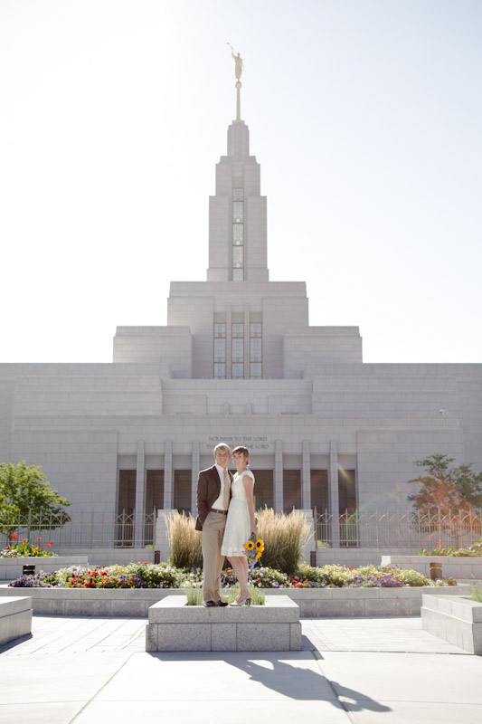 Bridals 2011-08-29 Sarah & Max-Utah Wedding and Portrait Photographer-Picnic Wedding Reception011IMG_3960-Blog Bridals-2011-08-29-Sarah-Max-Utah-Wedding-and-Portrait-Photographer-Picnic-Wedding-Reception011IMG_3960-Blog1