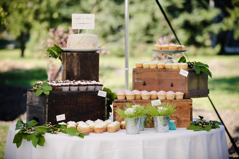 Wedding 2011-09-03 Sadey & Brett-Utah Wedding and Portrait Photographer-Picnic Wedding UT012IMG_7832-Blog Wedding-2011-09-03-Sadey-Brett-Utah-Wedding-and-Portrait-Photographer-Picnic-Wedding-UT012IMG_7832-Blog1