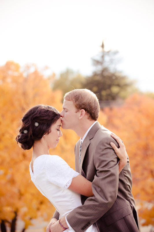 Bridals 2011-10-21 Kimmie & Justin-Utah Wedding and Portrait Photographer-Fall Bridals016IMG_2890-Blog Bridals-2011-10-21-Kimmie-Justin-Utah-Wedding-and-Portrait-Photographer-Fall-Bridals016IMG_2890-Blog