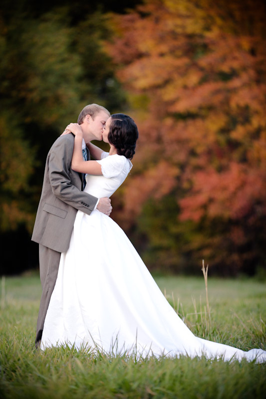 Bridals 2011-10-21 Kimmie & Justin-Utah Wedding and Portrait Photographer-Fall Bridals030IMG_3340-Blog Bridals-2011-10-21-Kimmie-Justin-Utah-Wedding-and-Portrait-Photographer-Fall-Bridals030IMG_3340-Blog