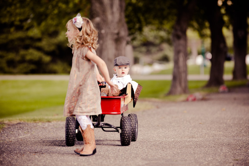 Children-2011-08-22-Gardner-Kids-Utah-Wedding-and-Portrait-Photographer-Children-Photography-UT018IMG_0890-Blog