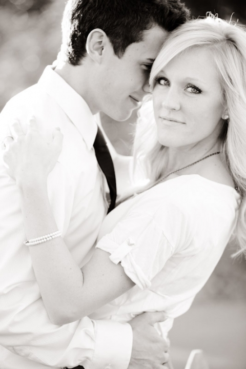 Engagement-2011-10-18-Lindsay-Lyndon-Utah-Wedding-and-Portrait-Photographer-Orchard-Engagements022IMG_1058-Blog(pp_w480_h720)