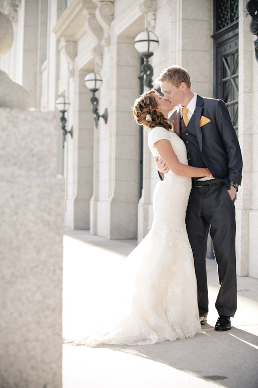 Bridals 2011-08-16 Erin & Travis-Utah Wedding and Portrait Photographer-Classy Bridals006IMG_7272-Blog Bridals-2011-08-16-Erin-Travis-Utah-Wedding-and-Portrait-Photographer-Classy-Bridals006IMG_7272-Blog