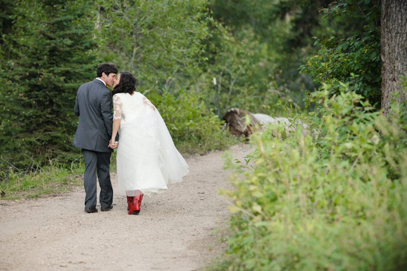 Bridals 2011-09-01 Ali & Mike-Utah Wedding and Portrait Photographer-Canyon Bridals Elisabeth Kate Photography037IMG_5343-Blog Bridals-2011-09-01-Ali-Mike-Utah-Wedding-and-Portrait-Photographer-Canyon-Bridals-Elisabeth-Kate-Photography037IMG_5343-Blog