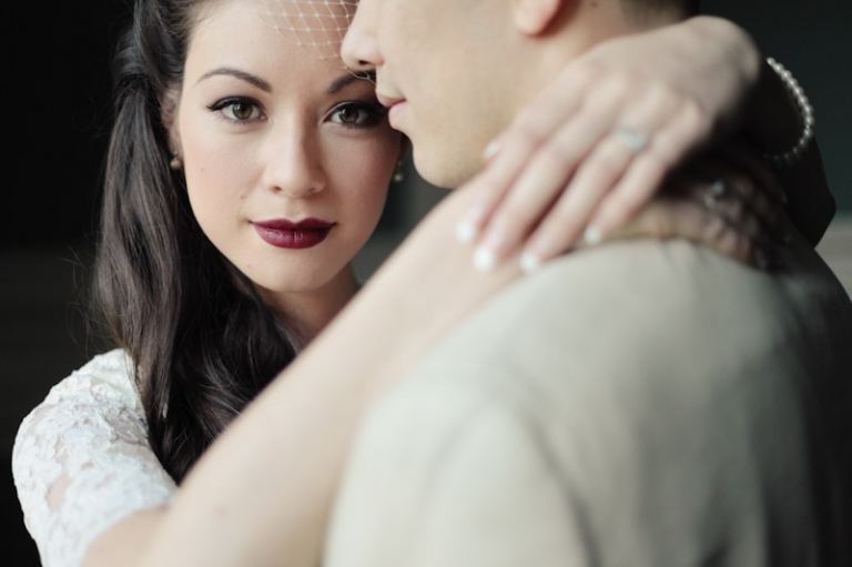 Bridals-2011-11-09-Michele-Mathew-Utah-Wedding-and-Portrait-Photographer-Classy-elegant-Bridals013IMG_0646-Blog(pp_w768_h511)