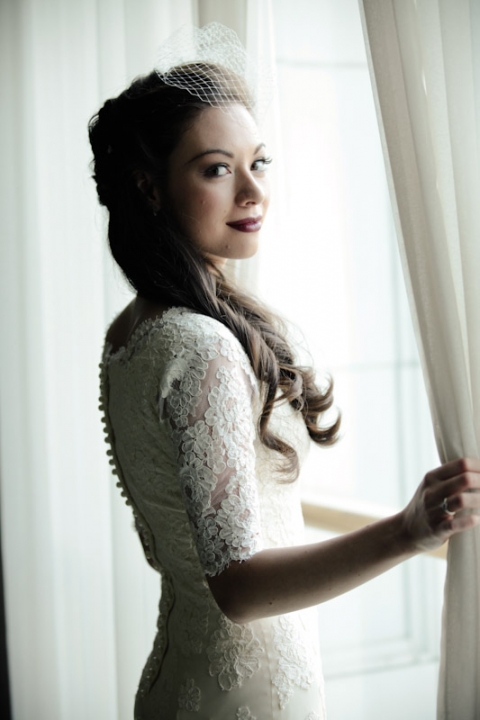 Bridals-2011-11-09-Michele-Mathew-Utah-Wedding-and-Portrait-Photographer-Classy-elegant-Bridals014IMG_0719-Blog(pp_w480_h720)