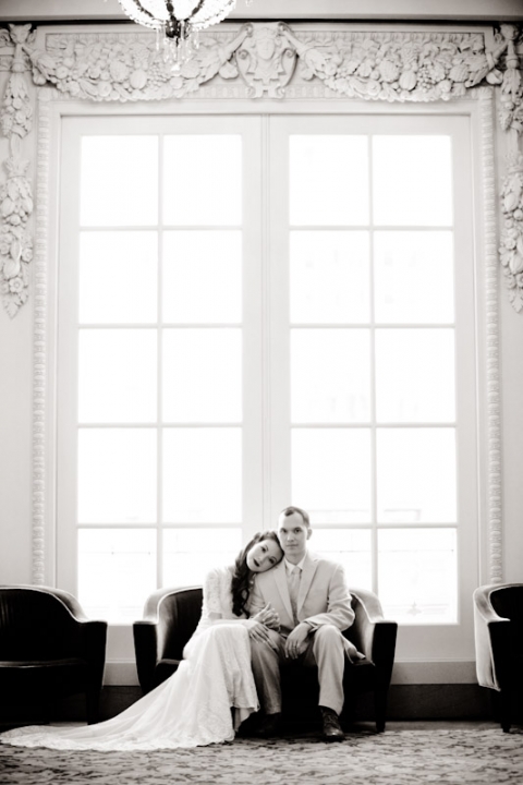 Bridals-2011-11-09-Michele-Mathew-Utah-Wedding-and-Portrait-Photographer-Classy-elegant-Bridals024IMG_0933-Blog(pp_w480_h720)