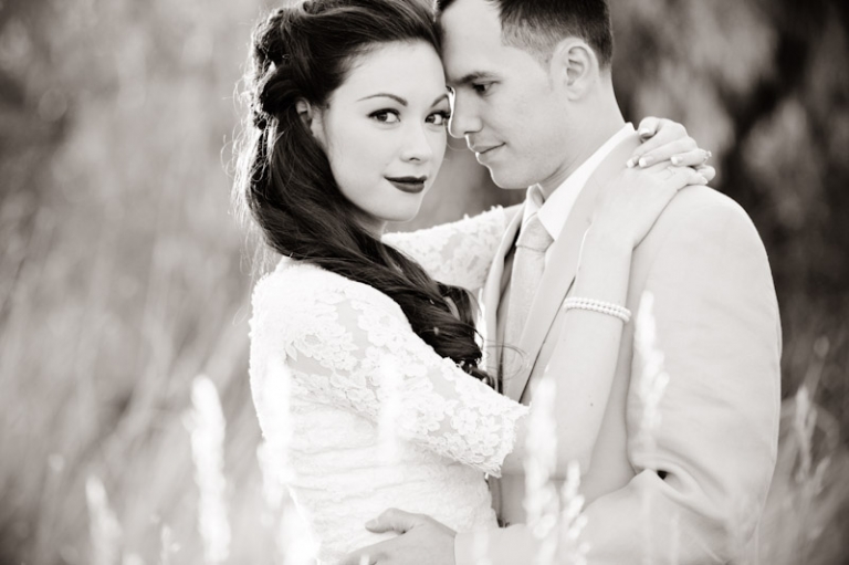 Bridals-2011-11-09-Michele-Mathew-Utah-Wedding-and-Portrait-Photographer-Classy-elegant-Bridals029IMG_1008-Blog(pp_w768_h511)