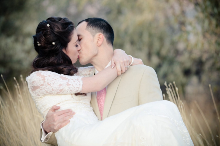 Bridals-2011-11-09-Michele-Mathew-Utah-Wedding-and-Portrait-Photographer-Classy-elegant-Bridals042IMG_1156-Blog(pp_w768_h511)