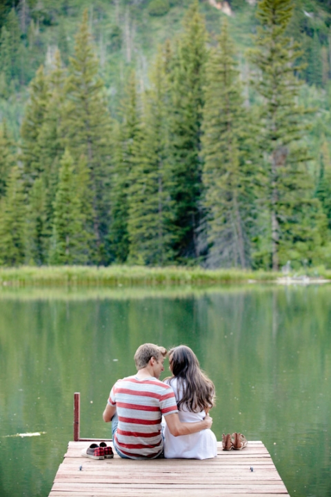 Engagements-2011-07-14-Myrinda-Greg-Utah-Wedding-and-Portrait-Photographer-Dock-Engagements-Elisabeth-Kate-Photography010IMG_4398-Blog(pp_w480_h720)