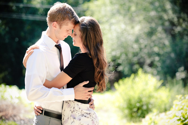 Engagements-2011-07-14-Myrinda-Greg-Utah-Wedding-and-Portrait-Photographer-Rustic-Engagements-Elisabeth-Kate-Photography016IMG_4077-Blog