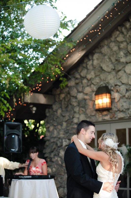 Wedding 2011-08-06 Chelsea & Kip-Utah Wedding and Portrait Photographer-The Bungalow047IMG_3188-Blog Wedding-2011-08-06-Chelsea-Kip-Utah-Wedding-and-Portrait-Photographer-The-Bungalow047IMG_3188-Blog