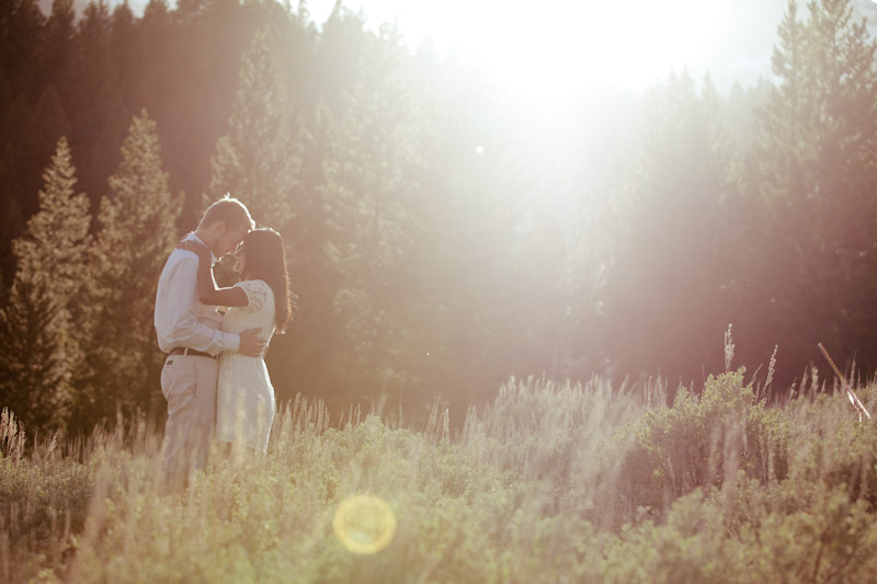 Wedding and Portrait Photographer-water engagements Elisabeth Kate Studios Photography034IMG_9539-Blog