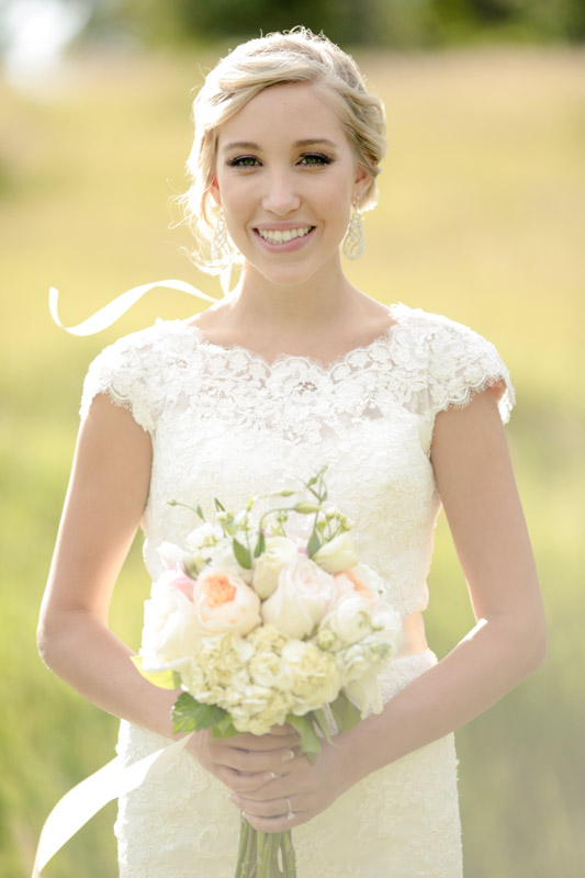 EK Studios-Wedding Photographer-Elegant Bridals in a meadow 004-Blog EK-Studios-Wedding-Photographer-Elegant-Bridals-in-a-meadow-004-Blog