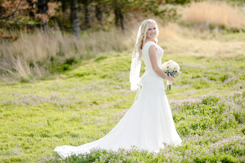 EK-Studios-Utah-Wedding-Photographers-Bridals-in-open-field018-Blog