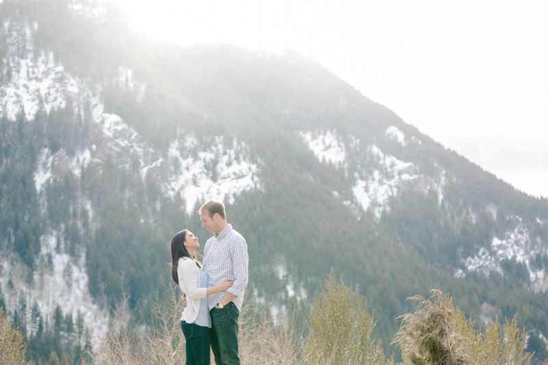 EK-Studios-Utah-Wedding-Photographers-Engagements-in-the-Mountains022-Blog