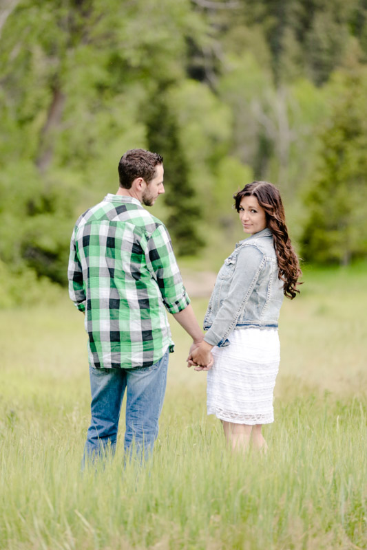 EK-Studios-Utah-Wedding-Photographers-Engagements-in-the-mountains001-Blog