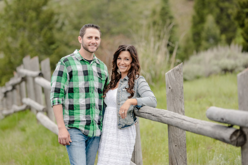 EK-Studios-Utah-Wedding-Photographers-Engagements-in-the-mountains012-Blog