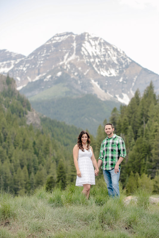 EK-Studios-Utah-Wedding-Photographers-Engagements-in-the-mountains016-Blog
