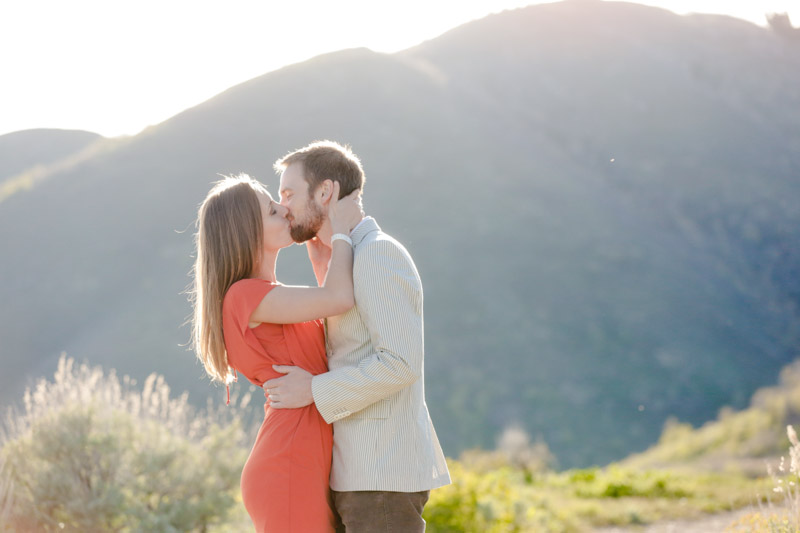 EK-Studios-Utah-Wedding-Photographers-Romantic-Engagements-in-the-canyon016-Blog