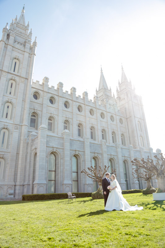EK Studios-Utah Wedding Photographers-Salt Lake Temple wedding Cactus & Tropicals reception018-Blog EK-Studios-Utah-Wedding-Photographers-Salt-Lake-Temple-wedding-Cactus-Tropicals-reception018-Blog