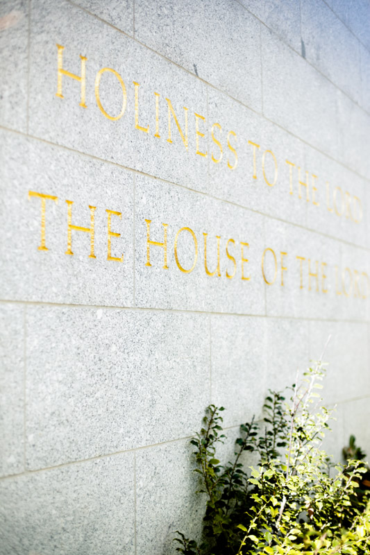 EK-Studios-Utah-Wedding-Photographers-Salt-lake-temple-wedding-quarter-length-sleve-dress002-Blog