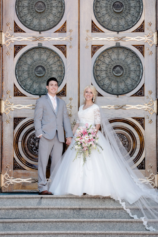 EK-Studios-Utah-Wedding-Photographers-Salt-lake-temple-wedding-quarter-length-sleve-dress014-Blog