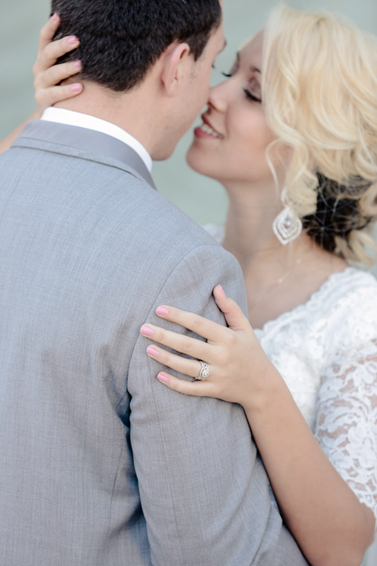 EK-Studios-Utah-Wedding-Photographers-Salt-lake-temple-wedding-quarter-length-sleve-dress025-Blog
