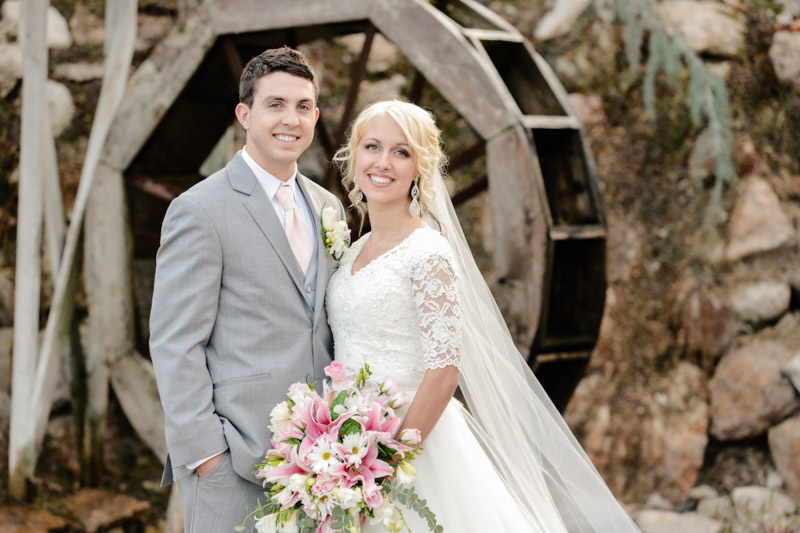 EK-Studios-Utah-Wedding-Photographers-Salt-lake-temple-wedding-quarter-length-sleve-dress034-Blog