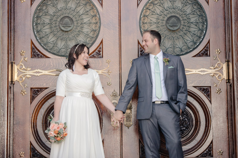 EK-Studios-Utah-Wedding-Photographers-Spring-Wedding-SLC-temple022-Blog