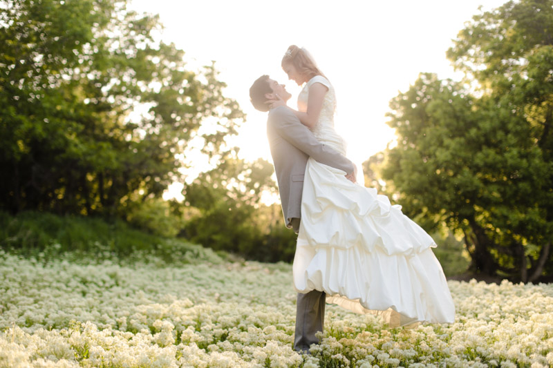 EK-Studios-Utah-Wedding-Photographers-Spring-bridals-in-wild-flowers024-Blog