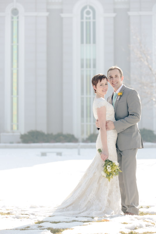 EK-Studios-Utah-Wedding-Photographers-Timpanogos-Temple-Wedding-Winter021-Blog