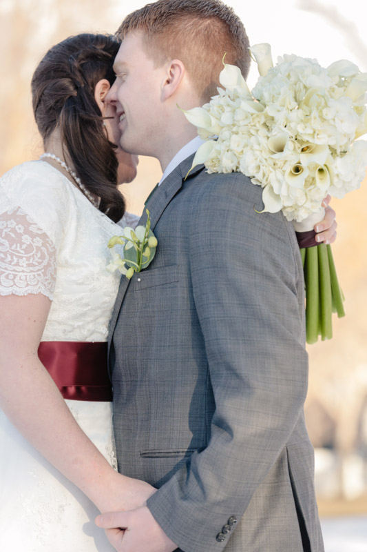 EK-Studios-Utah-Wedding-Photographers-Timpanogos-Temple-winter016-Blog