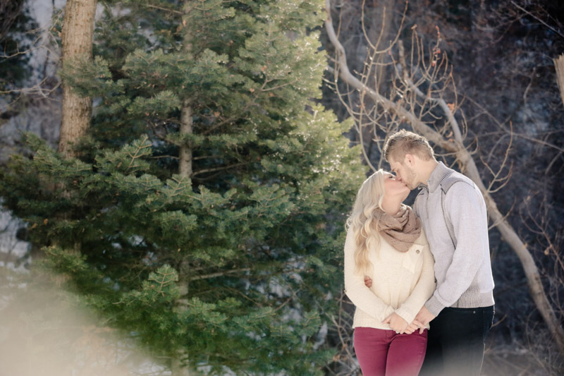 EK-Studios-Utah-Wedding-Photographers-Winter-photoshoot-up-the-canyon-Utah005-Blog