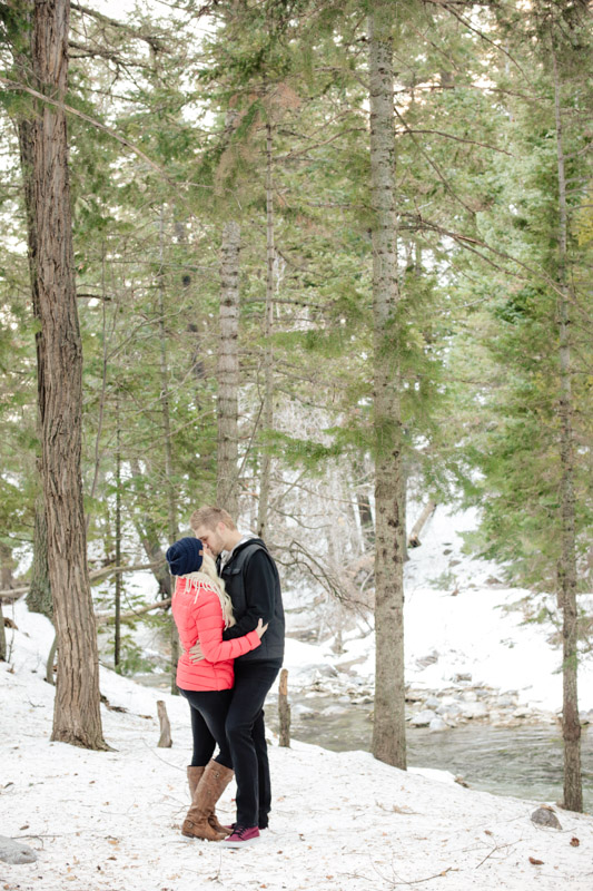 EK-Studios-Utah-Wedding-Photographers-Winter-photoshoot-up-the-canyon-Utah042-Blog