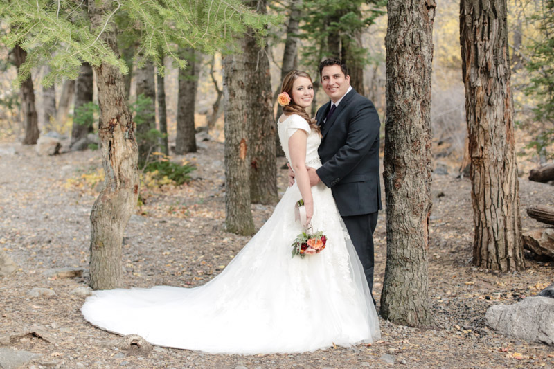 EK-Studios-Utah-Wedding-Photographers-Fall-Bridals-in-the-canyon025-Blog