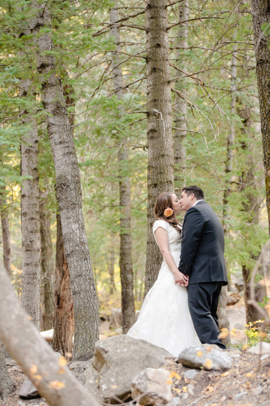 EK-Studios-Utah-Wedding-Photographers-Fall-Bridals-in-the-canyon030-Blog
