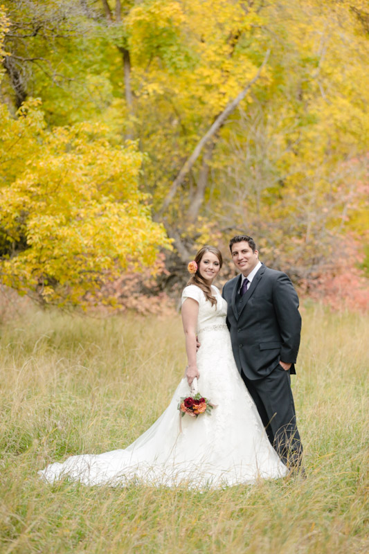 EK-Studios-Utah-Wedding-Photographers-Fall-Bridals-in-the-canyon034-Blog