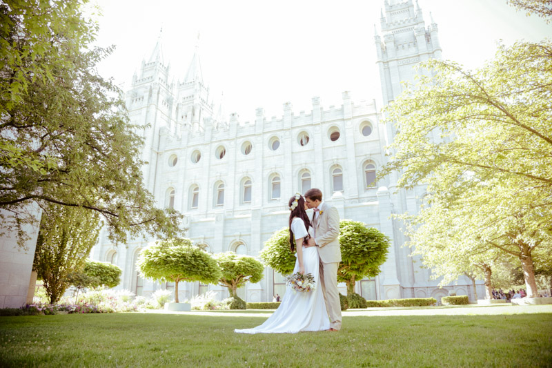 EK-Studios-Utah-Wedding-Photographers-Lion-House-Garden-Ring-Ceremony-022-Blog
