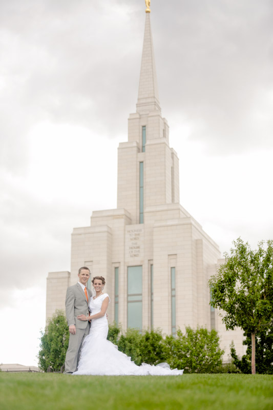 EK-Studios-Utah-Wedding-Photographers-Oqhirrh-Mountain-Temple-Wedding028-Blog