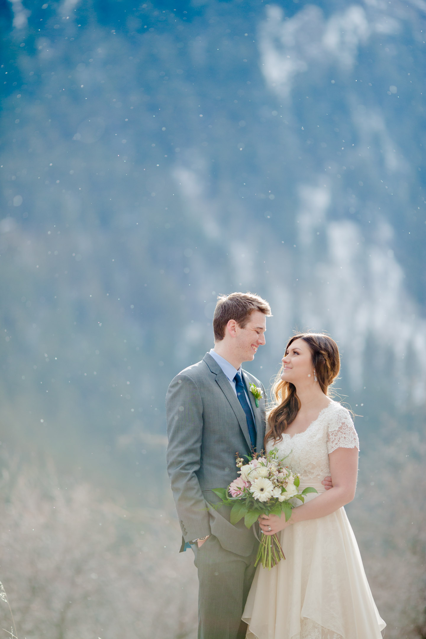 EK-Studios-Utah-Wedding-Photographers-Vintage-Wedding-Dress-Mountain-bridals003-Blog