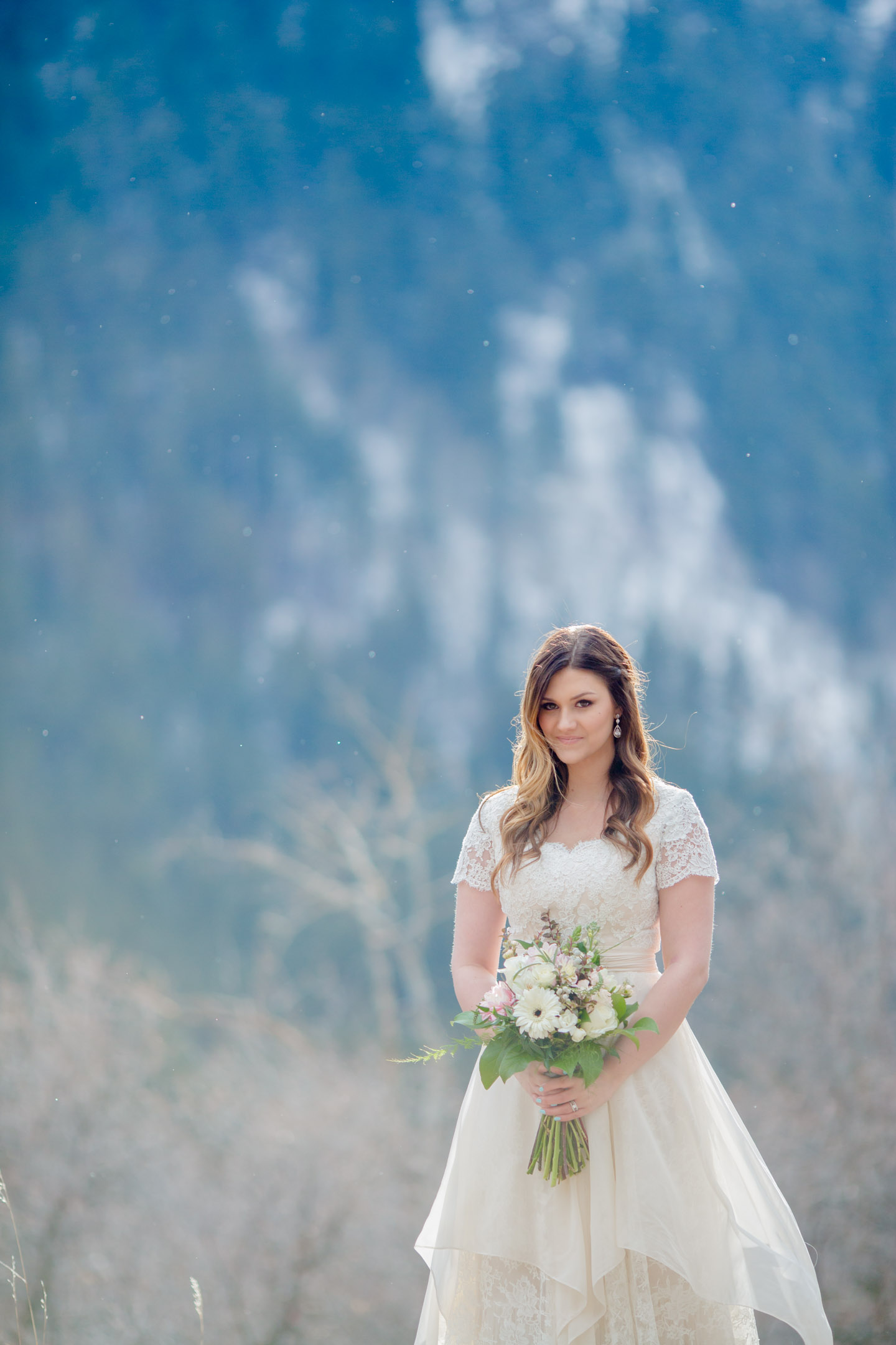 EK-Studios-Utah-Wedding-Photographers-Vintage-Wedding-Dress-Mountain-bridals010-Blog