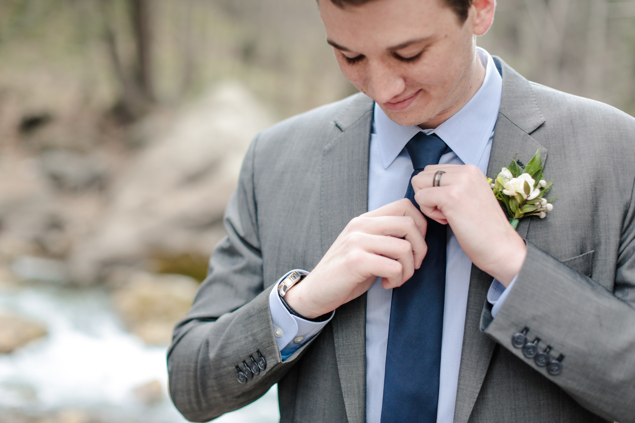 EK-Studios-Utah-Wedding-Photographers-Vintage-Wedding-Dress-Mountain-bridals021-Blog