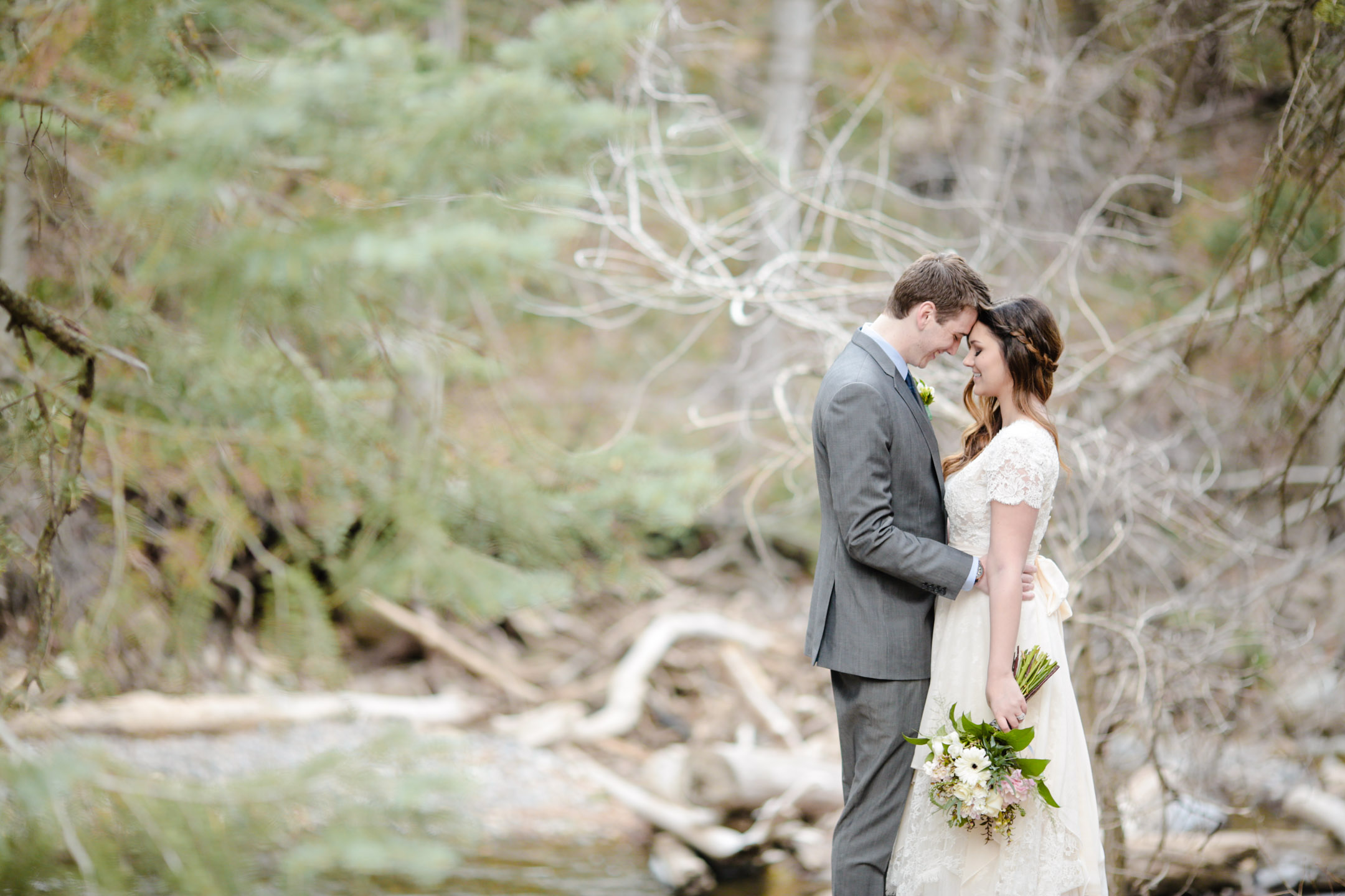 EK-Studios-Utah-Wedding-Photographers-Vintage-Wedding-Dress-Mountain-bridals033-Blog