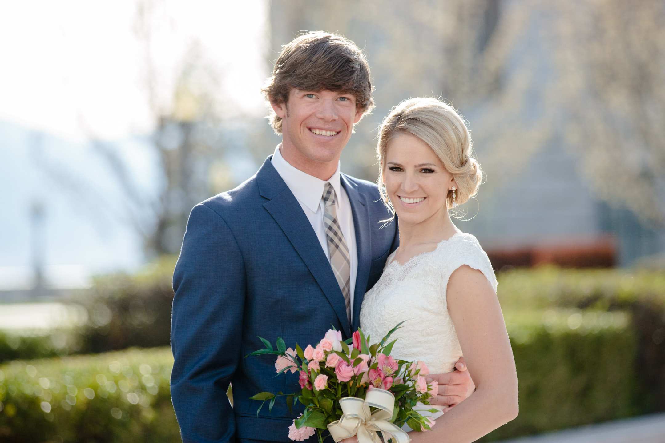 EK-Studios-Utah-Wedding-Photographers-Classy-Bridals-lace-dress-blossoms-spring003-Blog