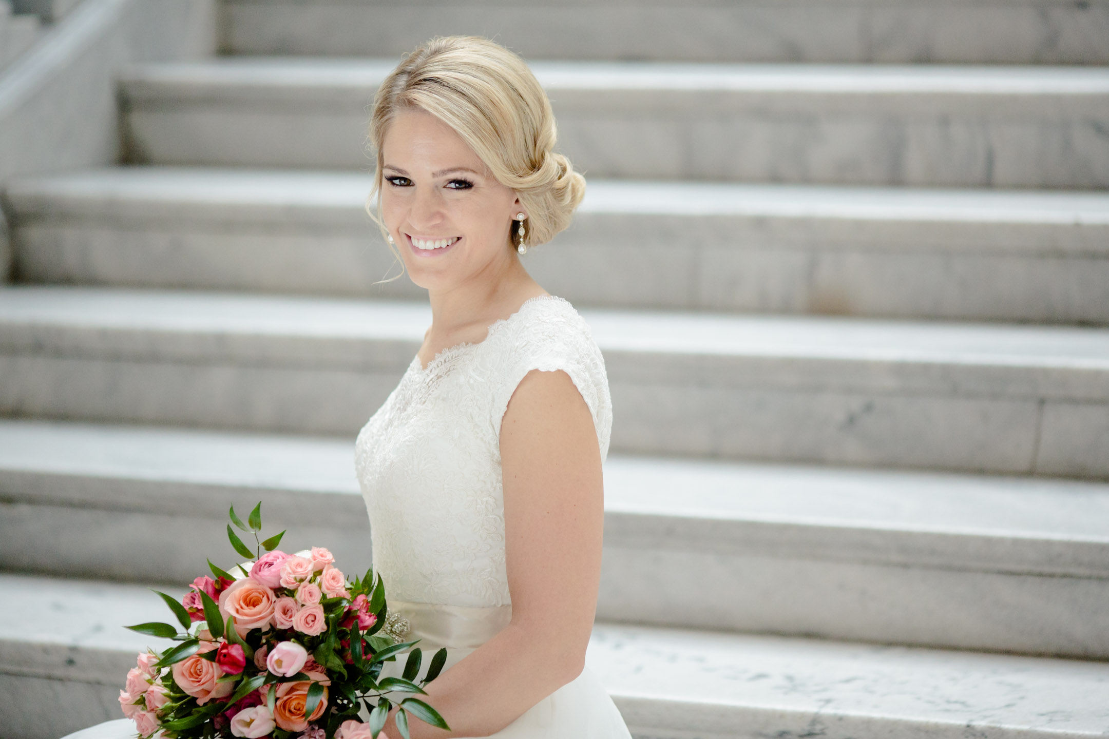 EK-Studios-Utah-Wedding-Photographers-Classy-Bridals-lace-dress-blossoms-spring033-Blog