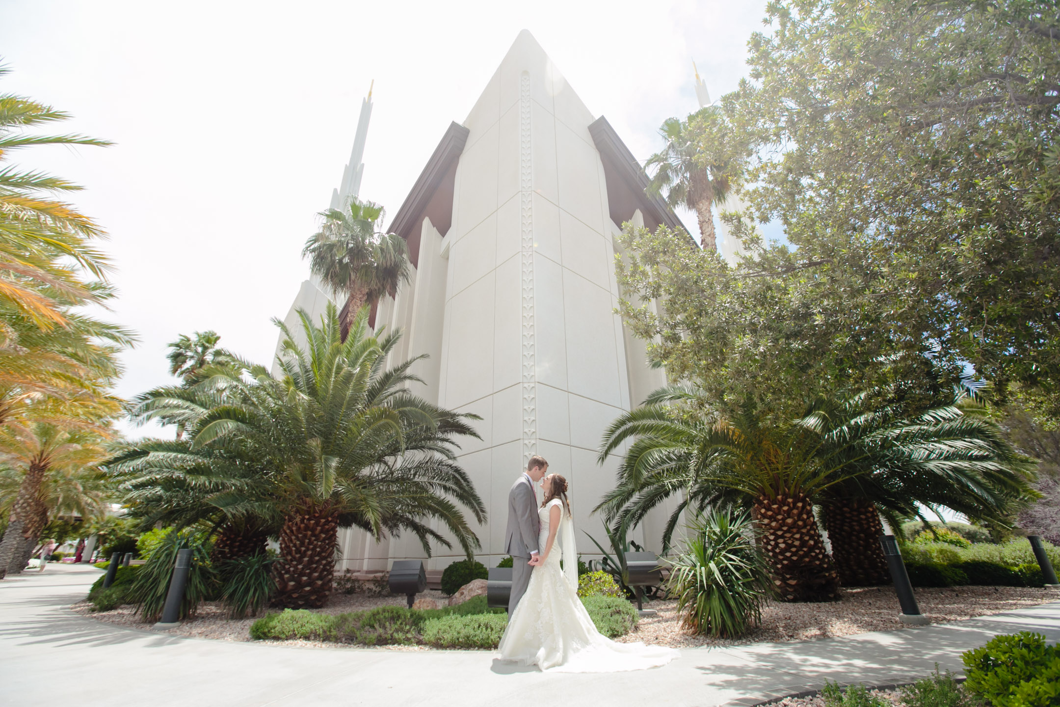 EK-Studios-Utah-Wedding-Photographers-Las-Vegas-Temple-Wedding-lds-Backyard-reception-nevada027-Blog