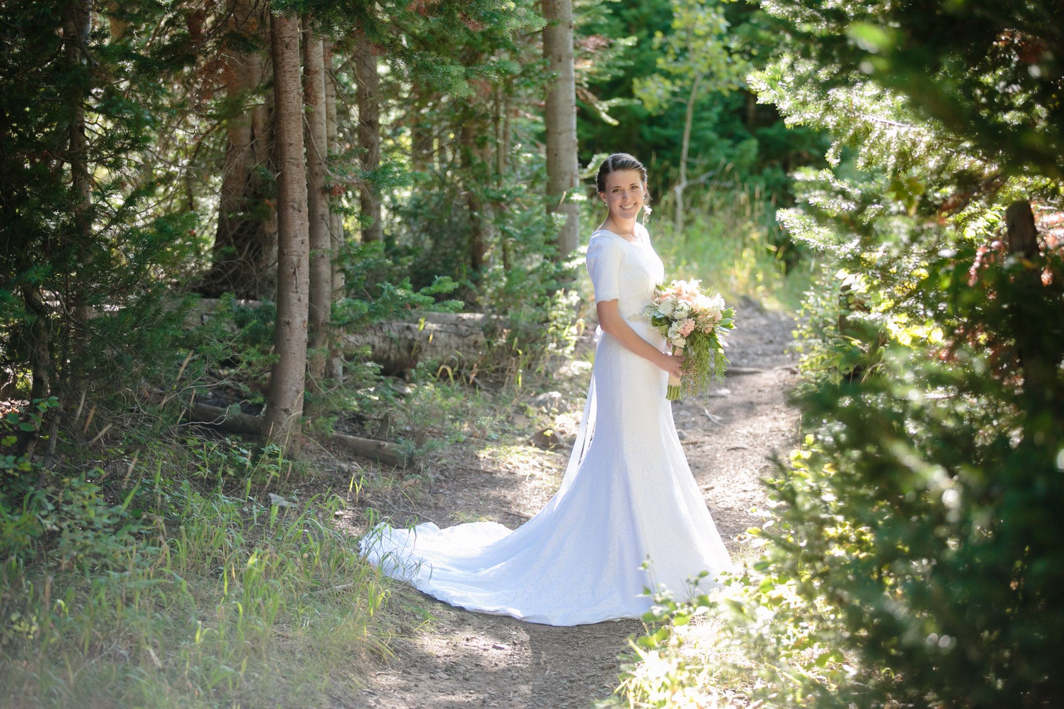 EK-Studios-Utah-Wedding-Photographers-Bridals-in-the-pines-aspens-utah-photography002-Blog
